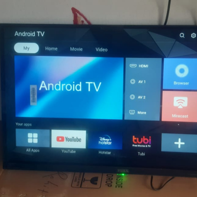 VUxx Smart LED TV